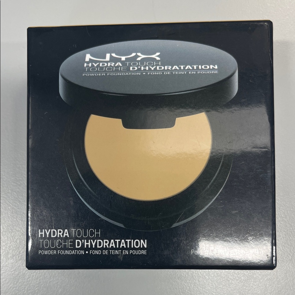 NYX Hydra Touch Powder Foundation - Soft Tan HTPF07